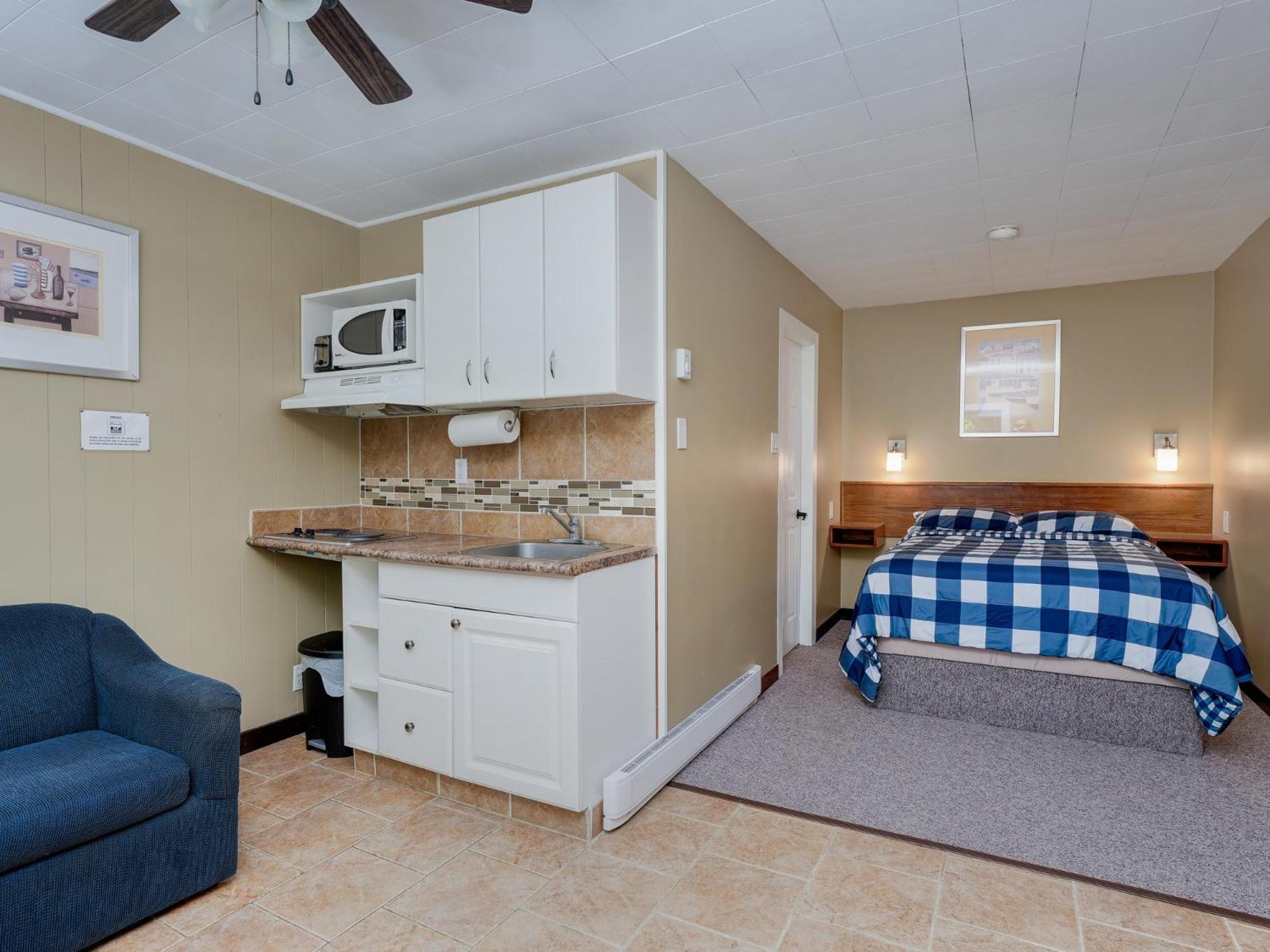 Malahat Bungalows Motel Eksteriør bilde