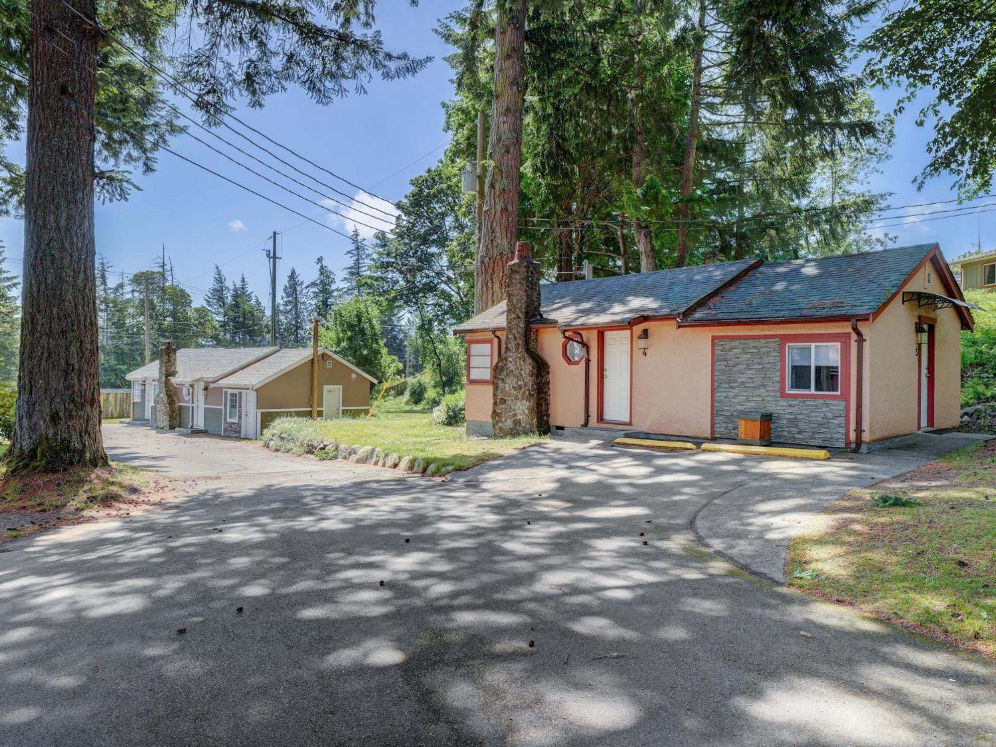 Malahat Bungalows Motel Eksteriør bilde